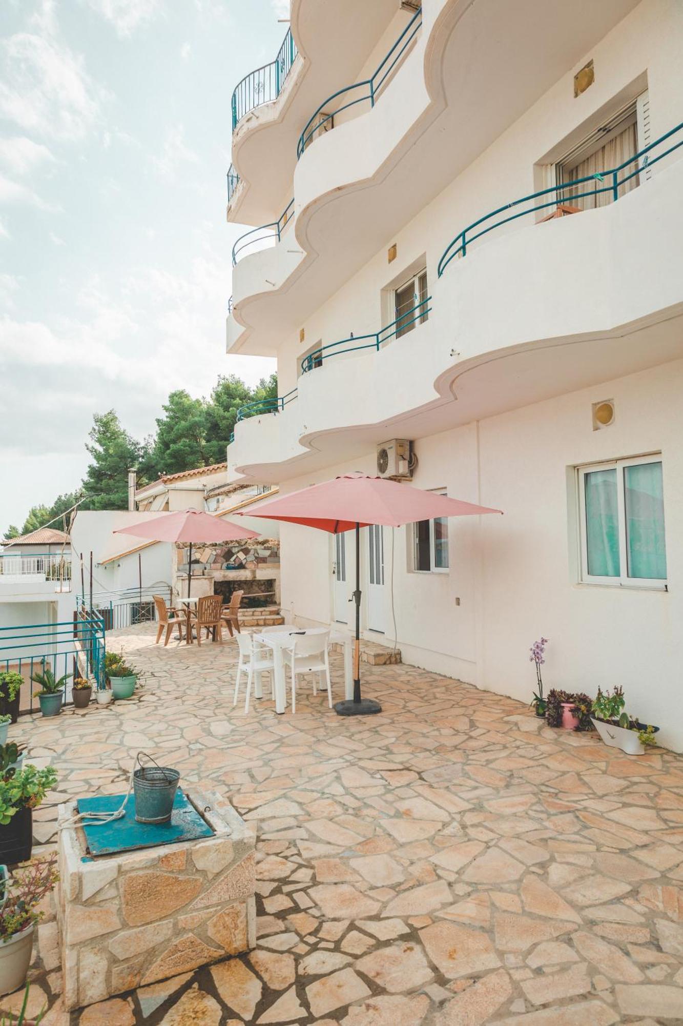 Beachfront Apartment Himarë Exteriér fotografie