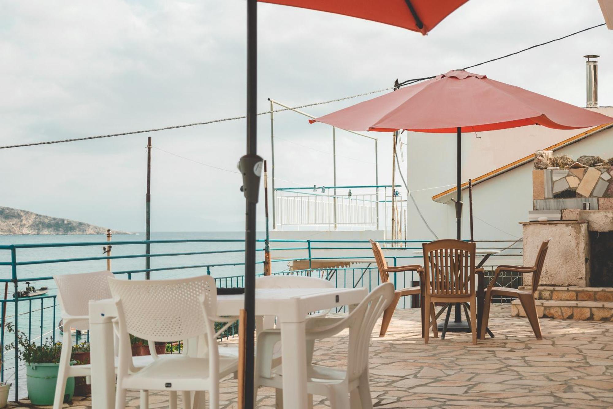 Beachfront Apartment Himarë Exteriér fotografie