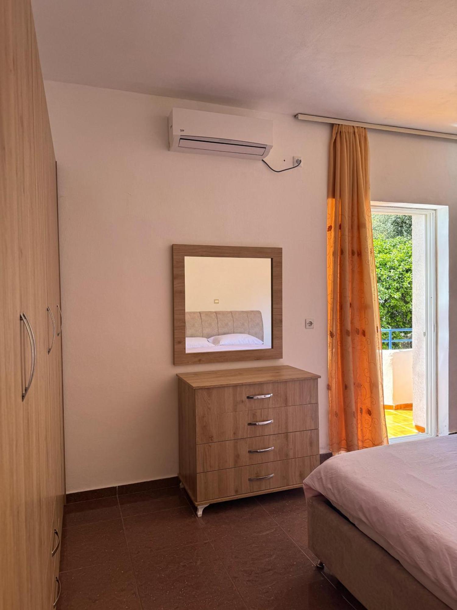 Beachfront Apartment Himarë Exteriér fotografie